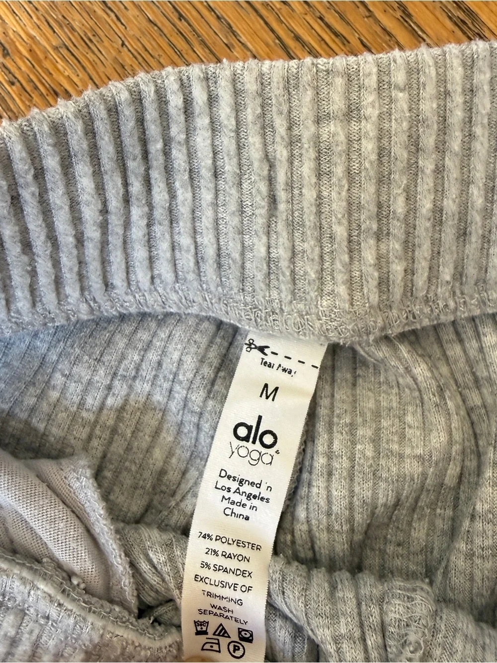 ALO MUSE SET pullover + sweatpants medium